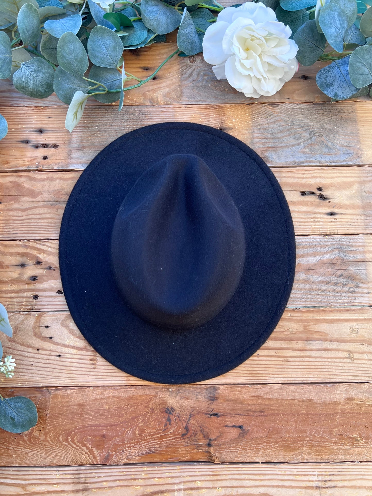 Short Rim Felt Rancher Base Hat